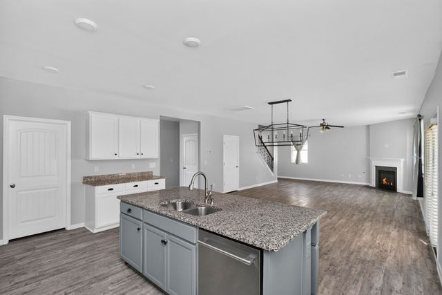 204 Princeton Dr, Lebanon, TN 37087