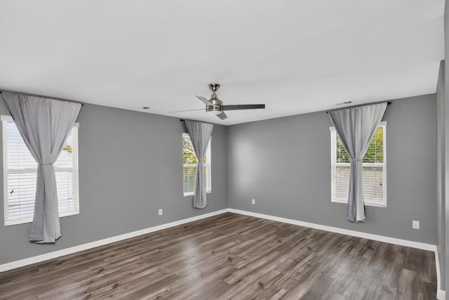 204 Princeton Dr, Lebanon, TN 37087