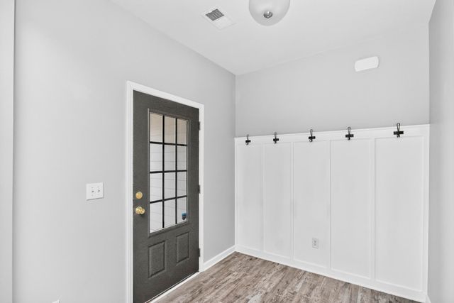 204 Princeton Dr, Lebanon, TN 37087