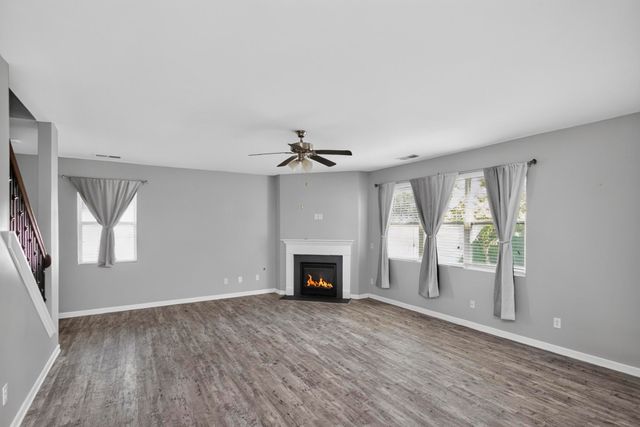 204 Princeton Dr, Lebanon, TN 37087