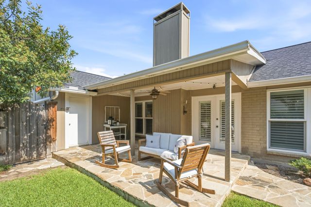 258 Creekside Lane, Coppell, TX 75019
