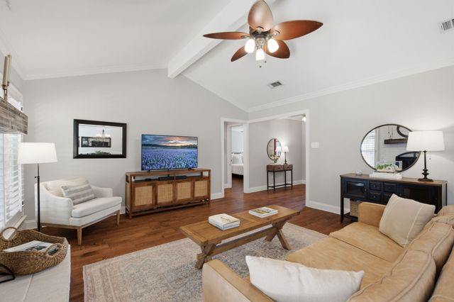 258 Creekside Lane, Coppell, TX 75019