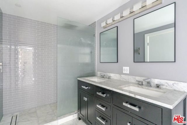 880 W 1st Street 712, Los Angeles, CA 90012