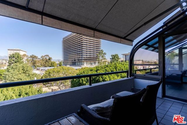 880 W 1st Street 712, Los Angeles, CA 90012