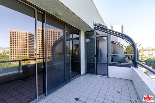 880 W 1st Street 712, Los Angeles, CA 90012