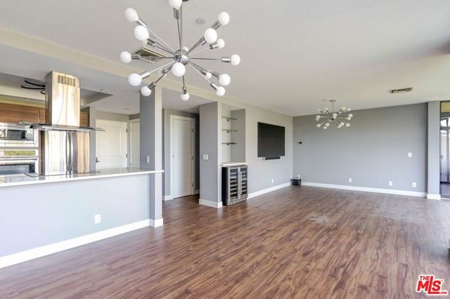 880 W 1st Street 712, Los Angeles, CA 90012