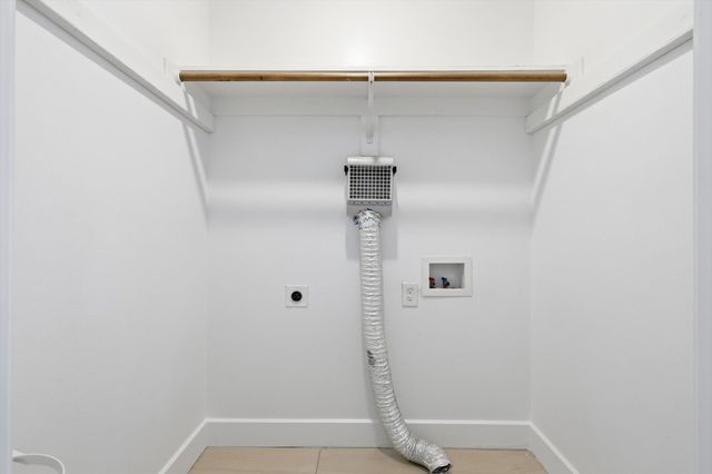 6207 Royal Lane, Dallas, TX 75230