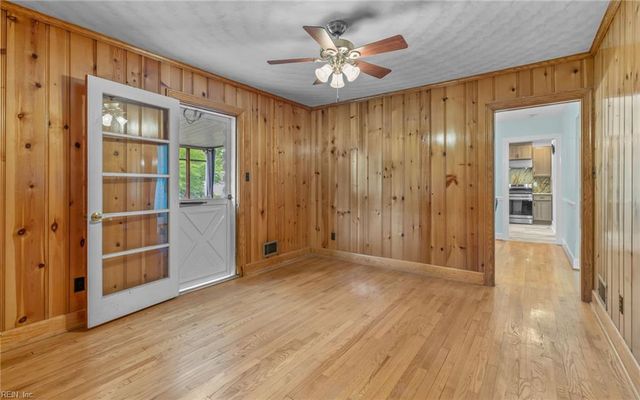 304 Sarazen DR, Portsmouth, VA 23701