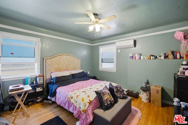 3237 W 74th Street, Los Angeles, CA 90043