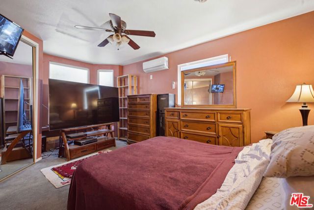 3237 W 74th Street, Los Angeles, CA 90043