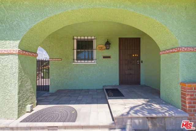 3237 W 74th Street, Los Angeles, CA 90043