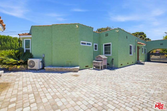 3237 W 74th Street, Los Angeles, CA 90043