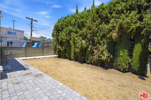 3237 W 74th Street, Los Angeles, CA 90043