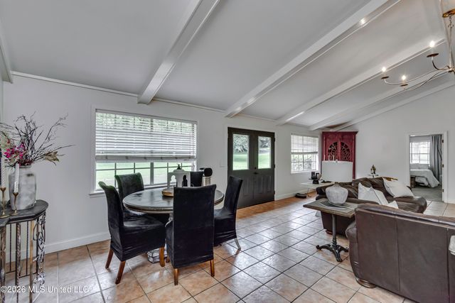 413 W Main Street, Raymond, MS 39154