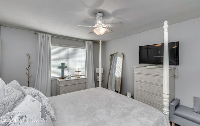 413 W Main Street, Raymond, MS 39154