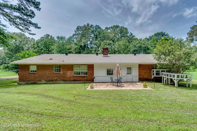 413 W Main Street, Raymond, MS 39154