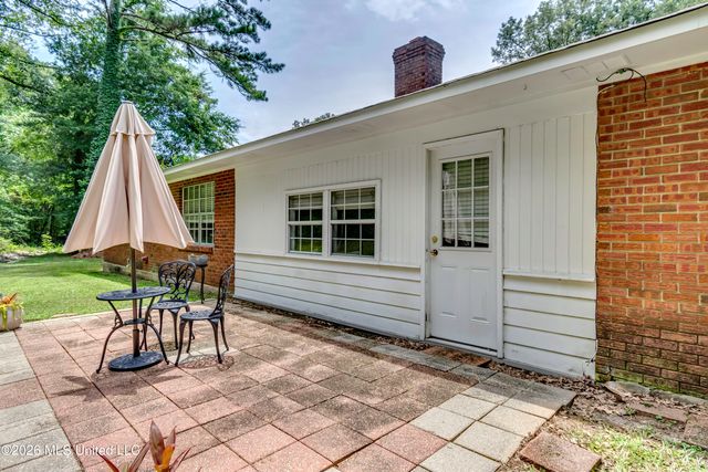 413 W Main Street, Raymond, MS 39154