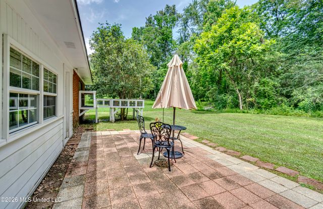 413 W Main Street, Raymond, MS 39154