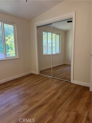 2432 Larchmont, Santa Ana, CA 92706