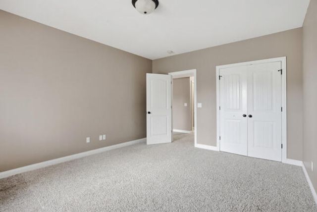 3112 BALLARD MILL DR, Columbia, MO 65203