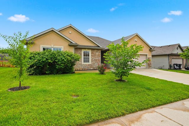 3112 BALLARD MILL DR, Columbia, MO 65203