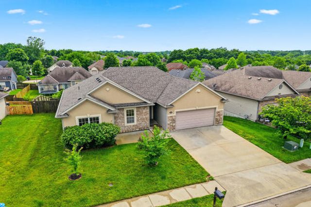 3112 BALLARD MILL DR, Columbia, MO 65203