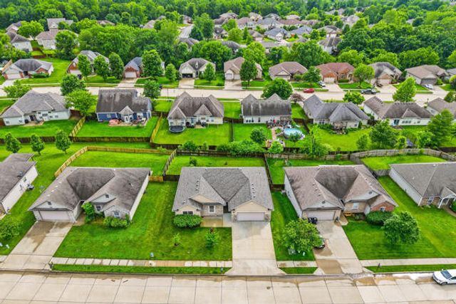 3112 BALLARD MILL DR, Columbia, MO 65203