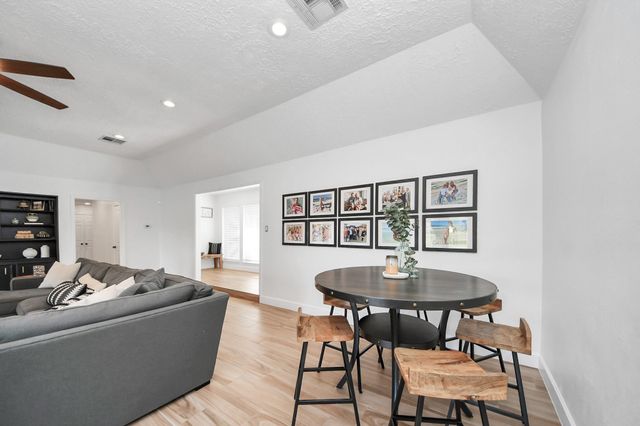 3610 Covey Trail Drive, Missouri City, TX 77459