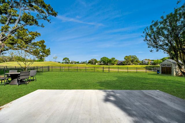 3610 Covey Trail Drive, Missouri City, TX 77459