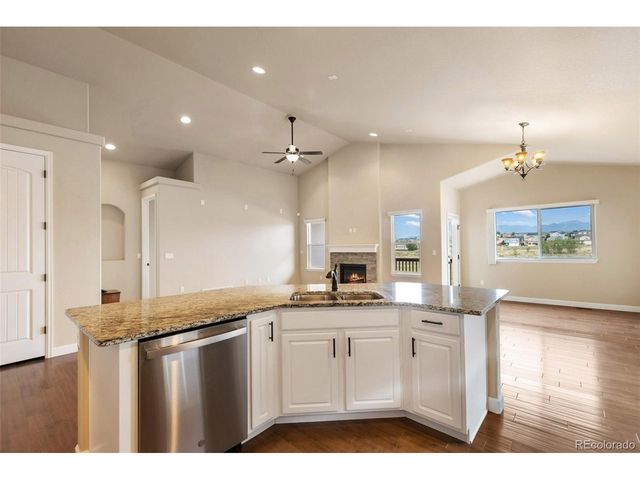 7492 Bigtooth Maple Dr, Colorado Springs, CO 80925