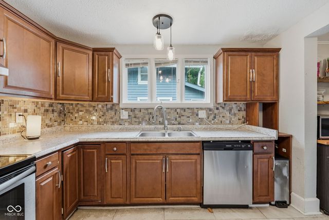 614 E 33rd Street, Indianapolis, IN 46205