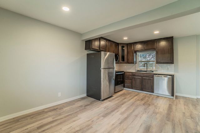 1704 Hillside Drive, River Oaks, TX 76114