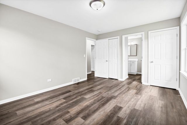 7450 Astor Avenue, Hanover Park, IL 60133