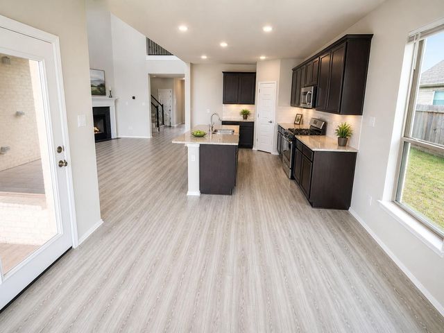 8826 Winters Edge Road, Richmond, TX 77407