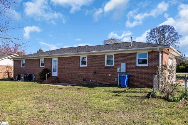 464 Bishop Drive, Mauldin, SC 29662