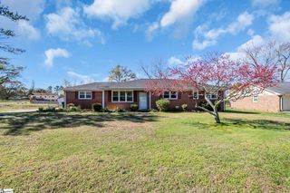 464 Bishop Drive, Mauldin, SC 29662