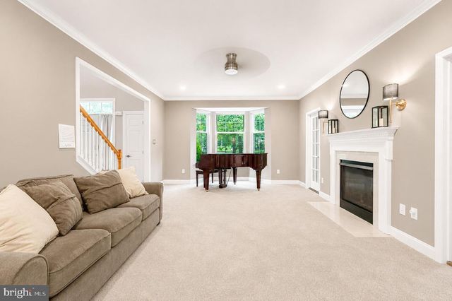 2 GREENBRIAR RD, Mullica Hill, NJ 08062