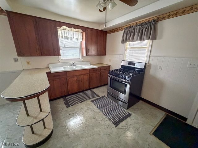 433 N Hartford Avenue, Youngstown, OH 44509