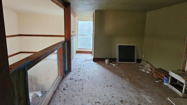 1083 COUNTY ROAD 3720, Wolfe City, TX 75452