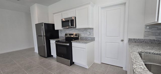 474 HENNEPIN LOOP, Lake Wales, FL 33898