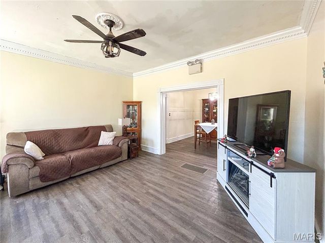 103 S Pershing Avenue, Salem, MO 65560