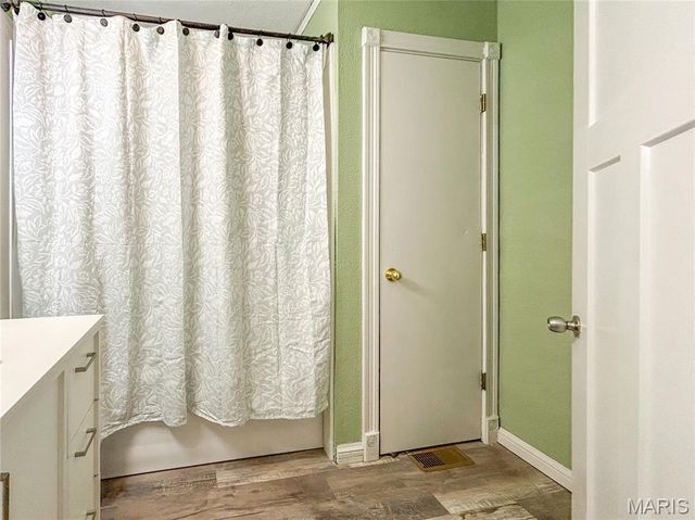 103 S Pershing Avenue, Salem, MO 65560