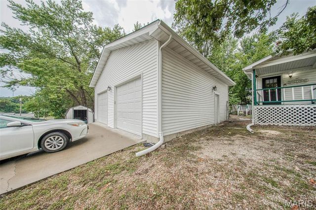 103 S Pershing Avenue, Salem, MO 65560