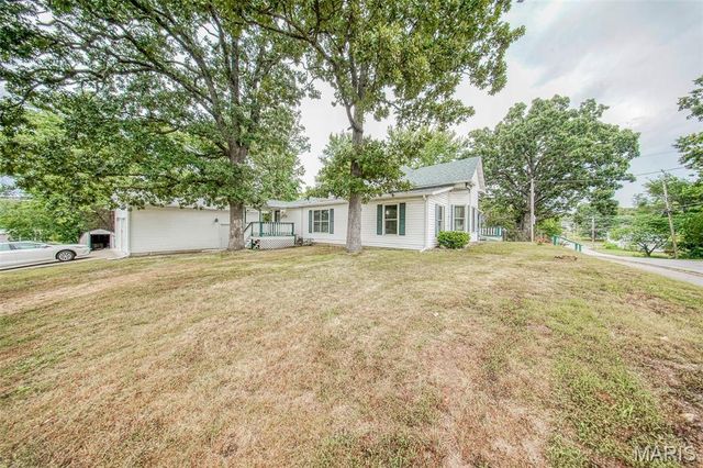 103 S Pershing Avenue, Salem, MO 65560