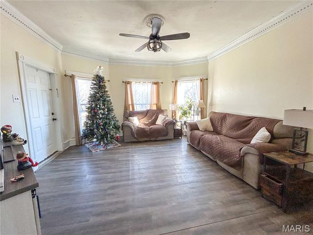 103 S Pershing Avenue, Salem, MO 65560