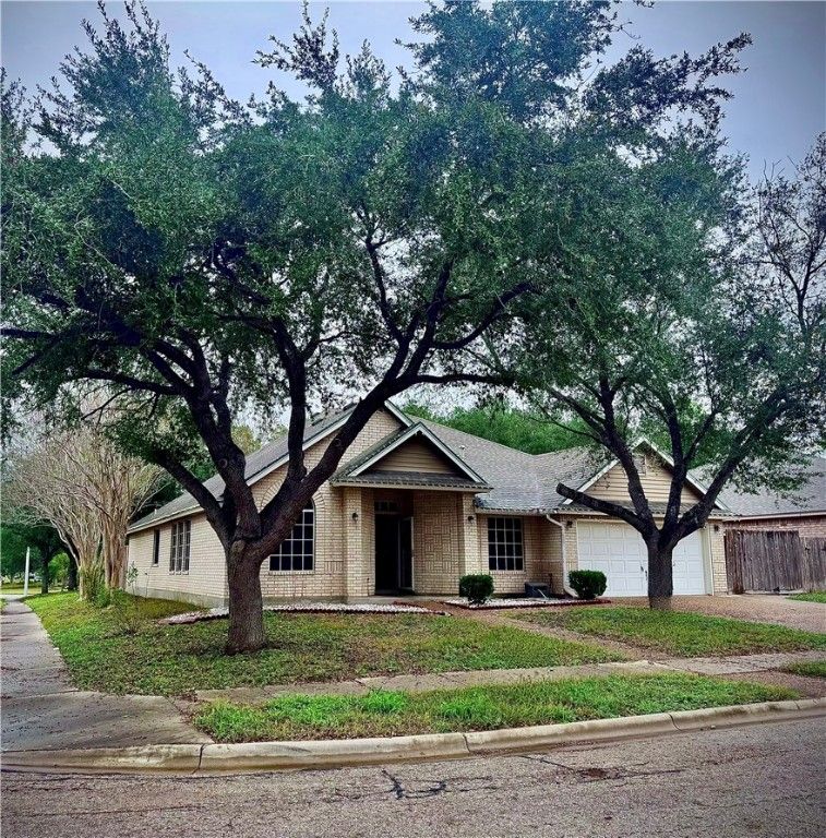 14928 Petronila Creek Ct, Corpus Christi, TX 78410