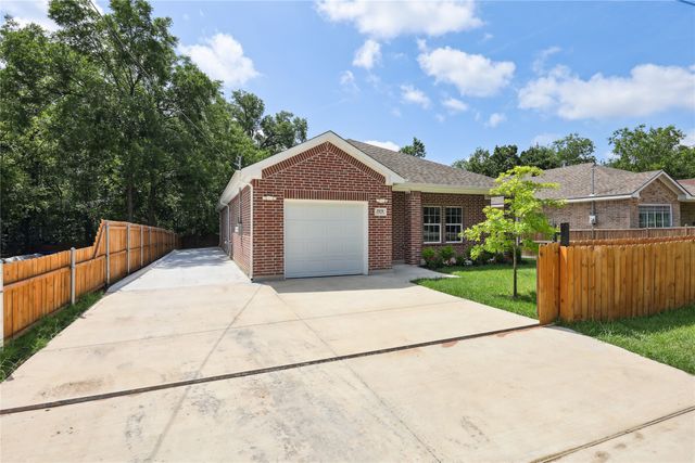 2070 Cool Mist Lane, Dallas, TX 75253