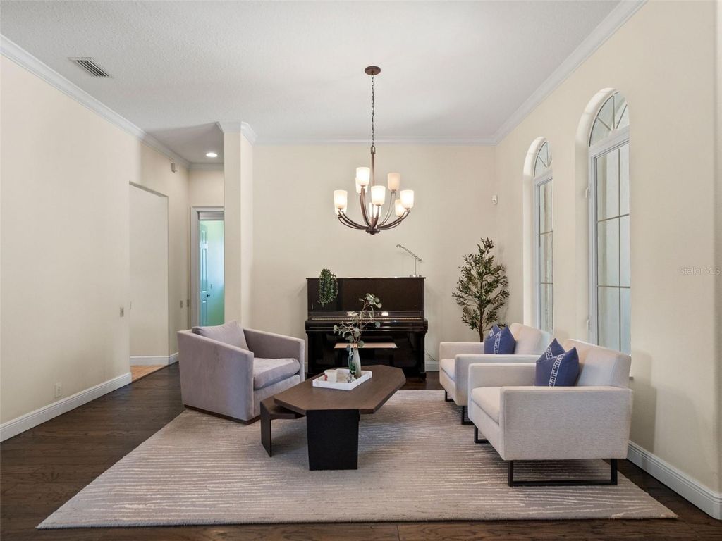 Image 11 of property listing at 9340 THURLOE PLACE, Orlando, FL 32827