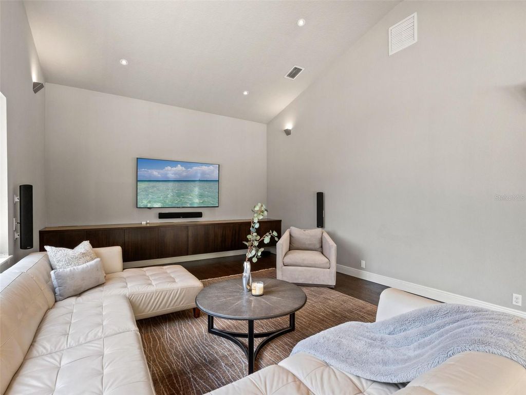 Image 33 of property listing at 9340 THURLOE PLACE, Orlando, FL 32827