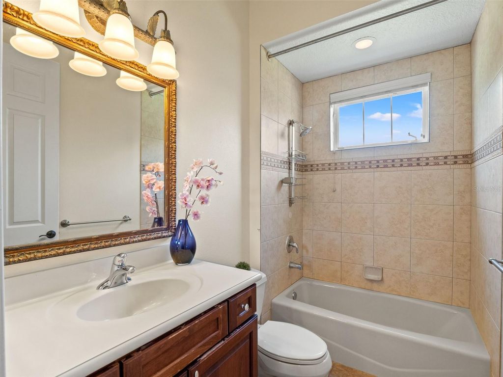 Image 47 of property listing at 9340 THURLOE PLACE, Orlando, FL 32827